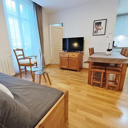 L'Eterlou, T3, Centre Luchon, Wifi, Casier A Skis, Ascenseur, 6 Personnes Bagnères-de-Luchon Extérieur photo